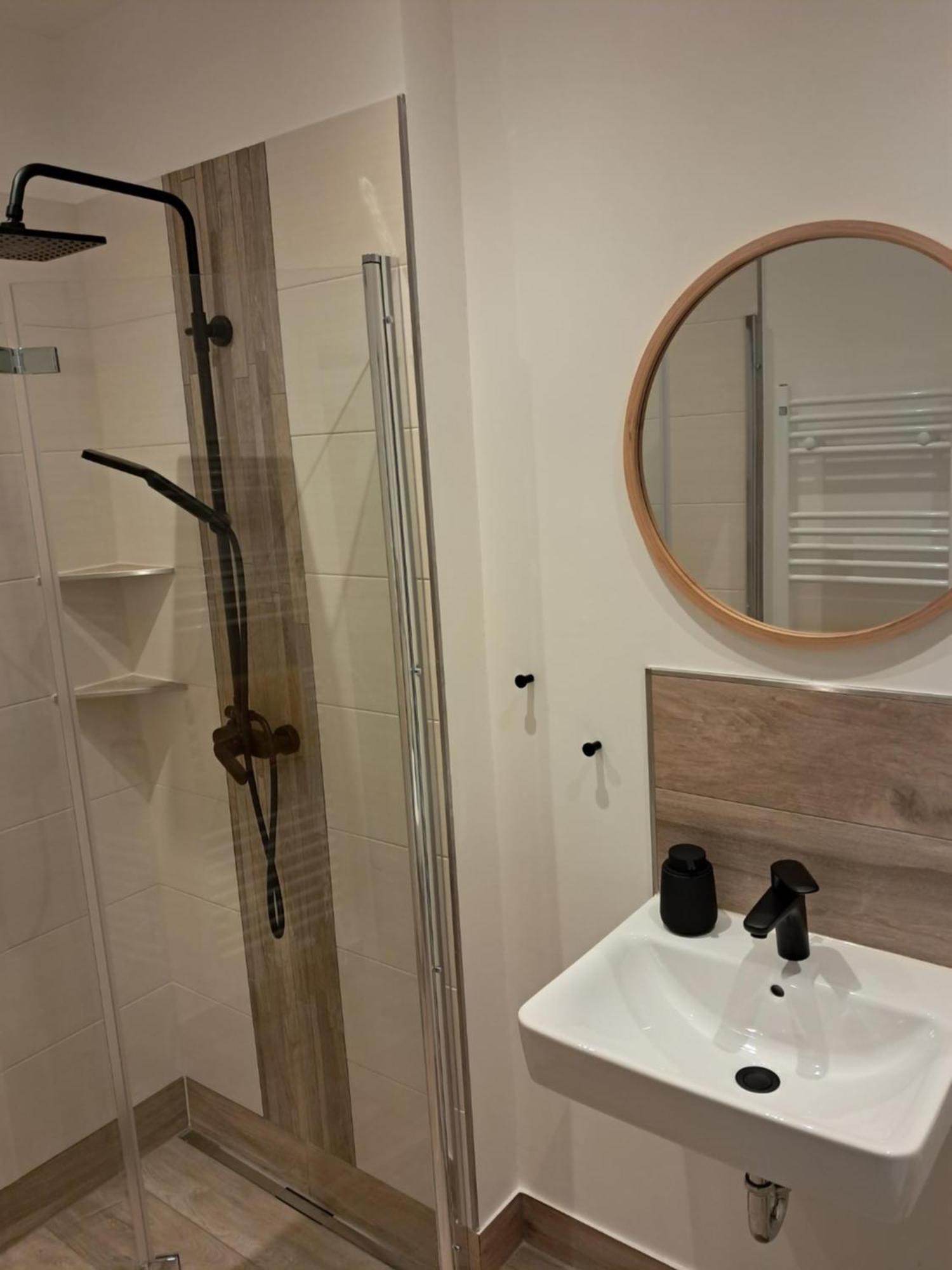 La Porte Bertingen Luaran gambar